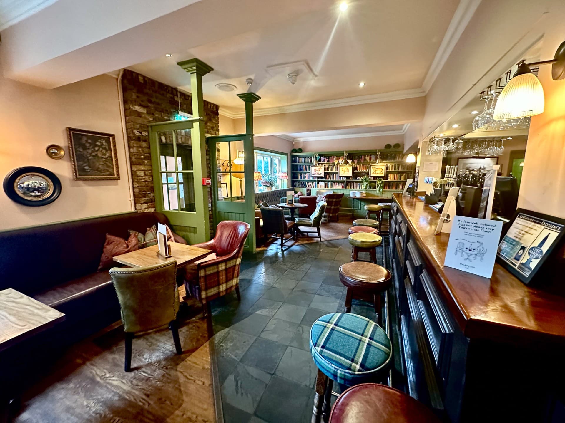 the-white-bear-ruislip-the-pub